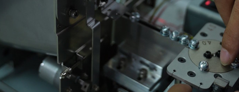 自动锁螺丝产品特点是什么？